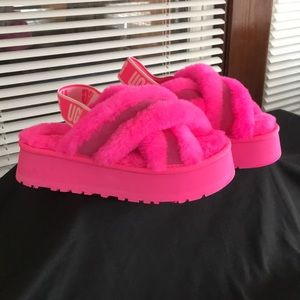 💗UGG Disco Cross Slides💗